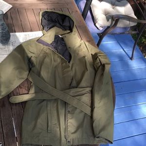 North Face Green Raincoat Hardly worn!